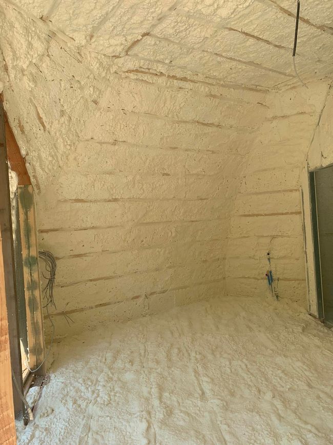 padlás szigetelés és tetősszigetelés purhabbal